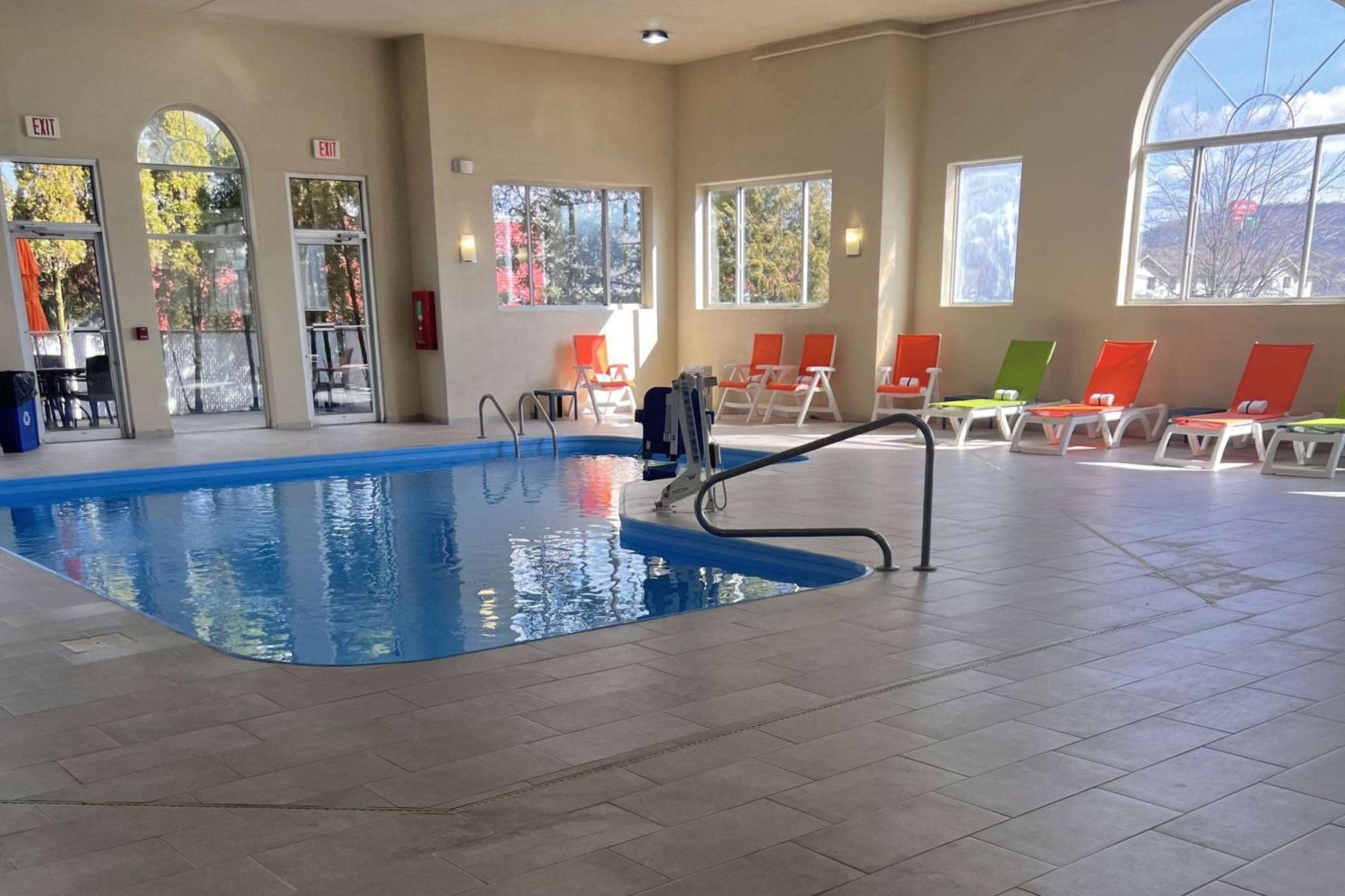 מלון Wingate By Wyndham Pittsburgh ניו סטנטון מראה חיצוני תמונה
